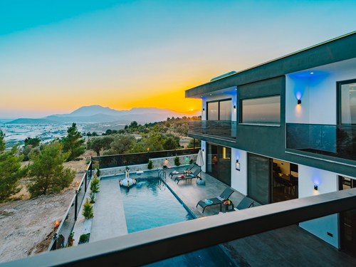  gece  -  Kasım
  | Kaş Kalkan Çavdır’da Muhafazakar ve Lüks Villa Tatili